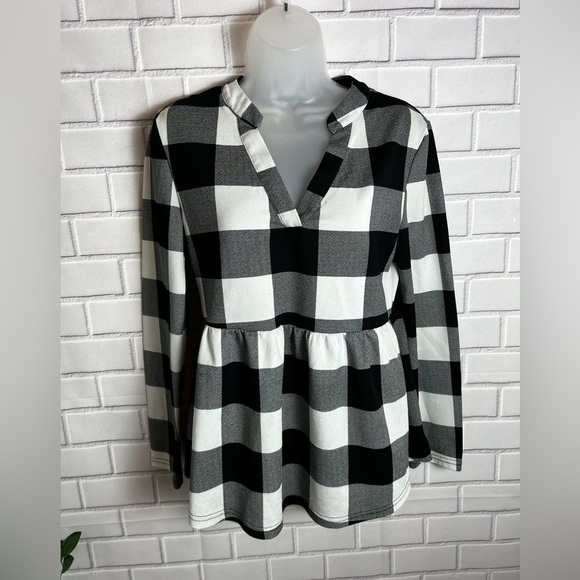 SHEIN Black and White Plaid Long Sleeve Top/size s - Picture 3 of 8